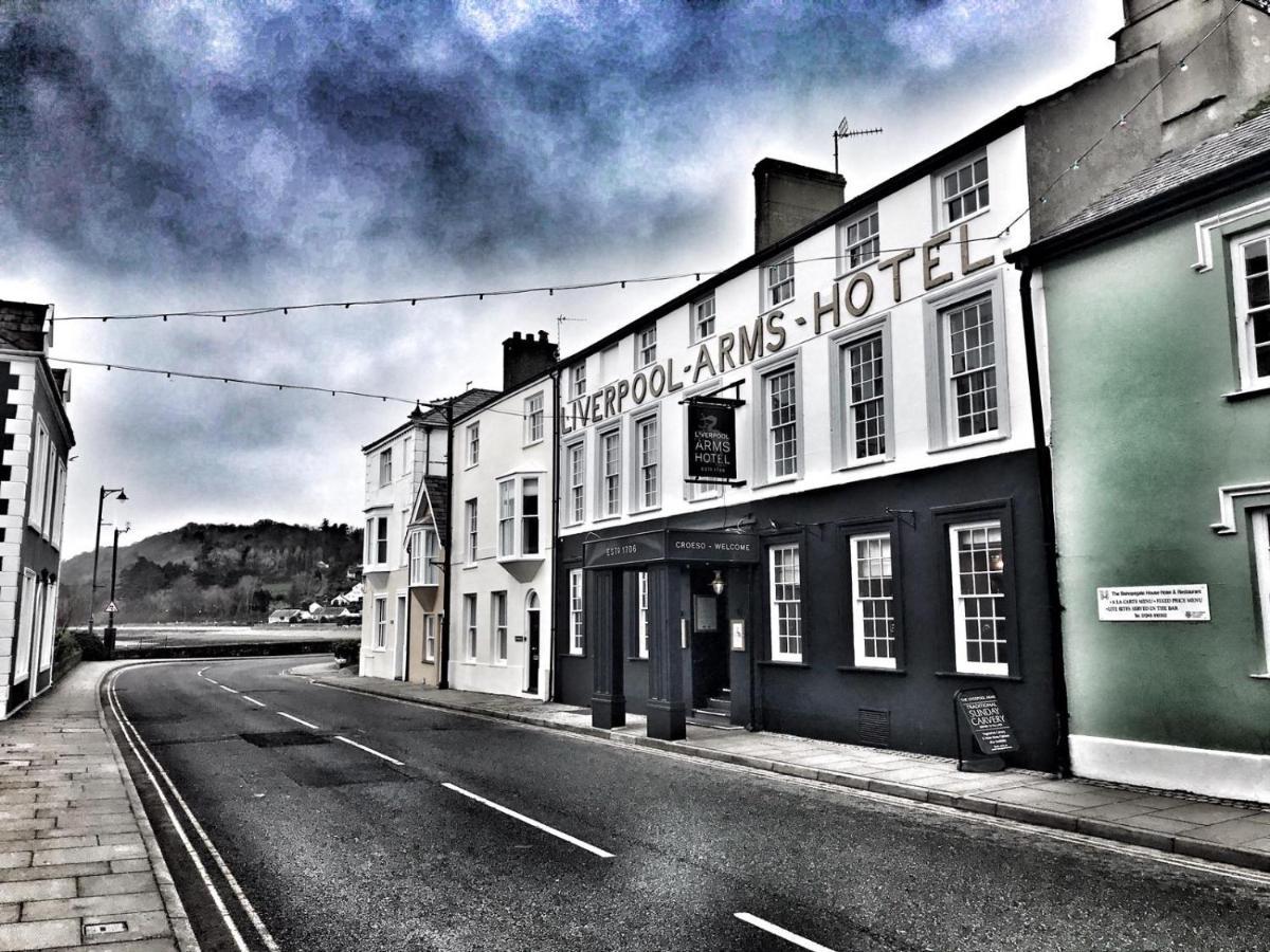 The Liverpool Arms Hotel Beaumaris Exterior photo
